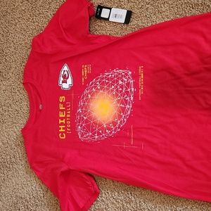 Kansas City Chiefs NWT Boys NFL XL T-shirt. 18/20.